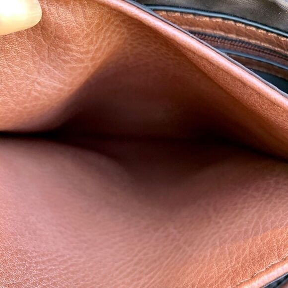 LIGHT BROWN PEBBLED FINISH, FAUX CRYSTAL & BRASS - Picture 13 of 13